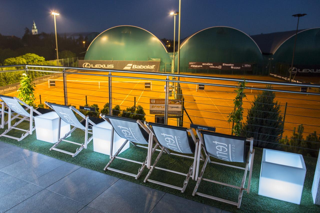 Hotel Restauracja Tenis Kortowo Познан Екстериор снимка